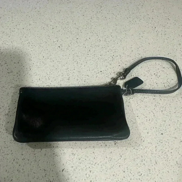 COACH💥VINTAGE💥Black Leather Wristlet/Clutch - Picture 6 of 6